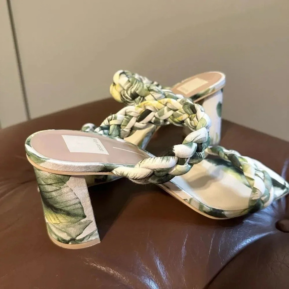 NEW Dolce Vita Block Heel Sandal Palm Leaf Tropical Print Pailey Sandal Size 8.5 - Picture 4 of 5